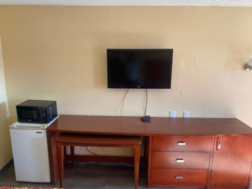 Imagen general del Hotel American Inn and Suites, Jonesboro. Foto 10