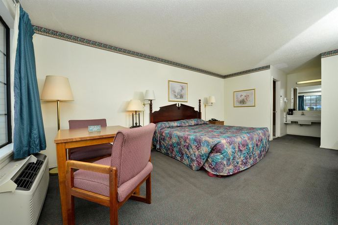 Imagen general del Hotel American Inn and Suites Russellville. Foto 1