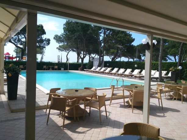 Imagen del bar/restaurante del Hotel American, Lignano Sabbiadoro. Foto 3