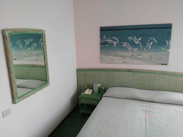 Imagen de la habitación del Hotel American, Lignano Sabbiadoro. Foto 7