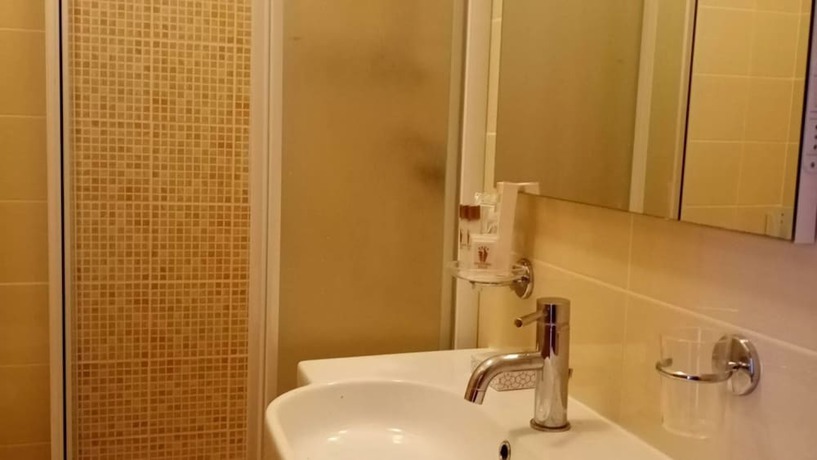 Imagen de la habitación del Hotel American, Lignano Sabbiadoro. Foto 11