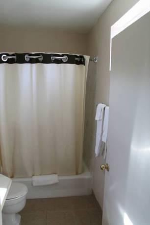 Imagen de la habitación del Hotel American Motor Inn. Foto 10
