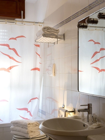 Imagen de la habitación del Hotel American, Pozzuoli. Foto 6