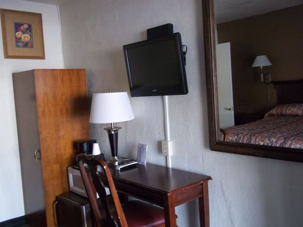 Imagen de la habitación del Hotel American Regency Inn. Foto 3