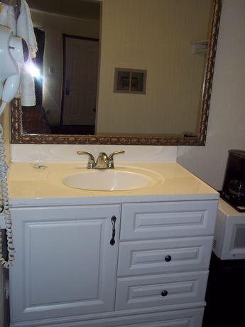 Imagen de la habitación del Hotel American Regency Inn. Foto 13