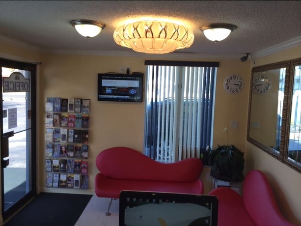 Imagen de los interiores del Hotel American Star Inn and Suites Atlantic City. Foto 11