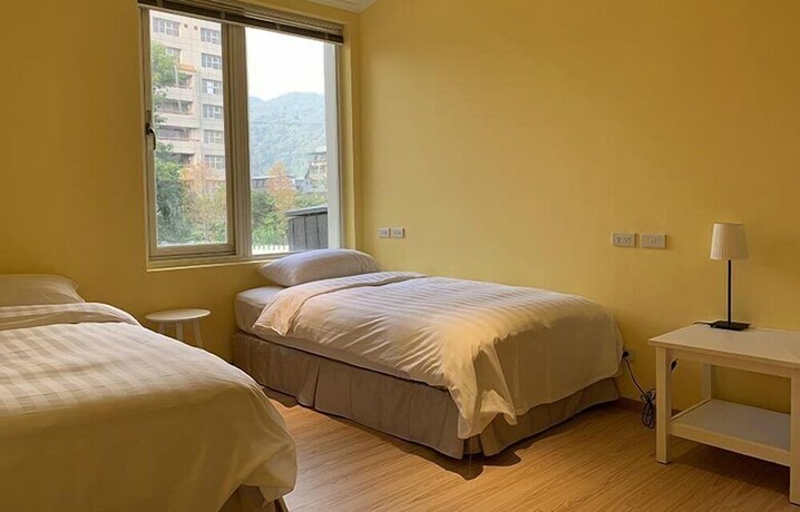 Imagen de la habitación del Hotel American Village Resort. Foto 19