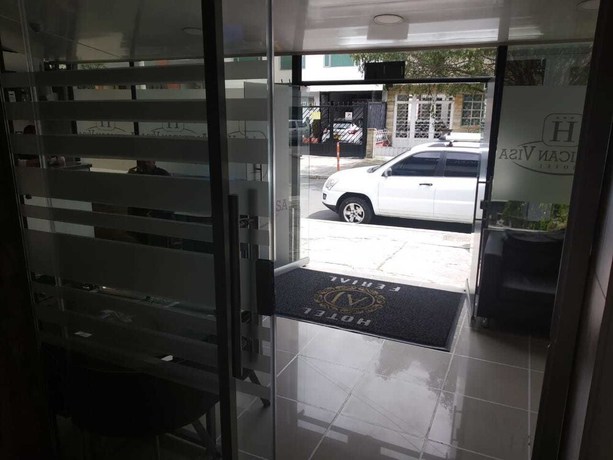 Imagen de los interiores del Hotel American Visa. Foto 13