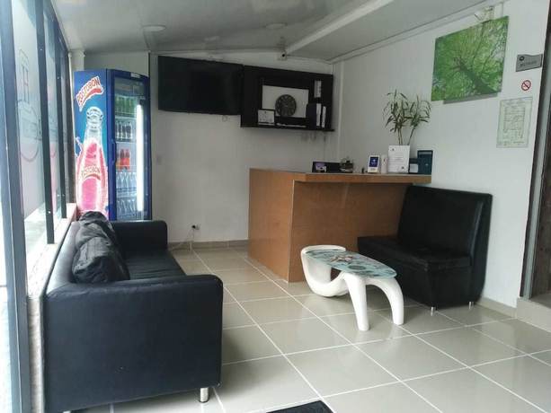 Imagen de los interiores del Hotel American Visa. Foto 18