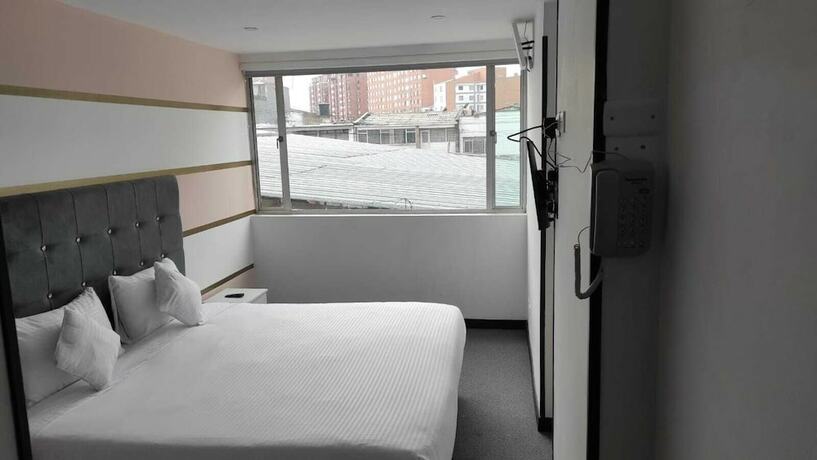 Imagen de la habitación del Hotel American Visa Plus. Foto 5