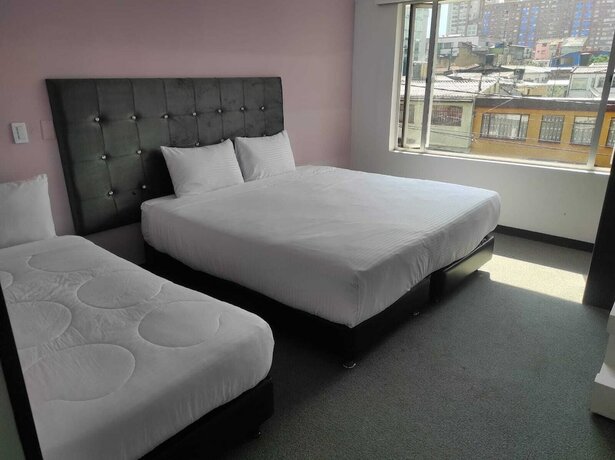 Imagen de la habitación del Hotel American Visa Plus. Foto 7