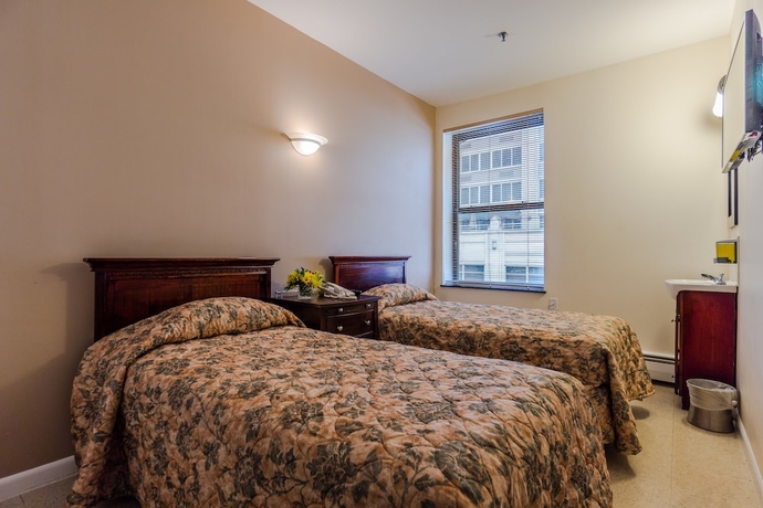 Imagen de la habitación del Hotel Americana Inn, Midtown. Foto 9