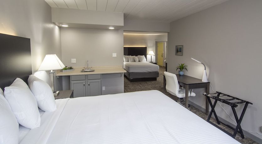 Imagen de la habitación del Hotel Americana Modern. Foto 8