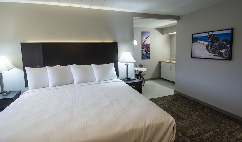 Imagen de la habitación del Hotel Americana Modern. Foto 12