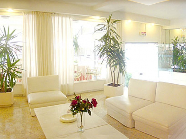 Imagen de los interiores del Hotel Americana, Pen&iacute;nsula. Foto 6