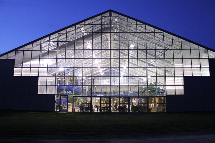 Imagen de los exteriores del Hotel Americana Waterpark Resort and Spa. Foto 4