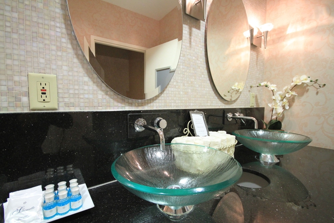 Imagen de la piscina del Hotel Americana Waterpark Resort and Spa. Foto 15