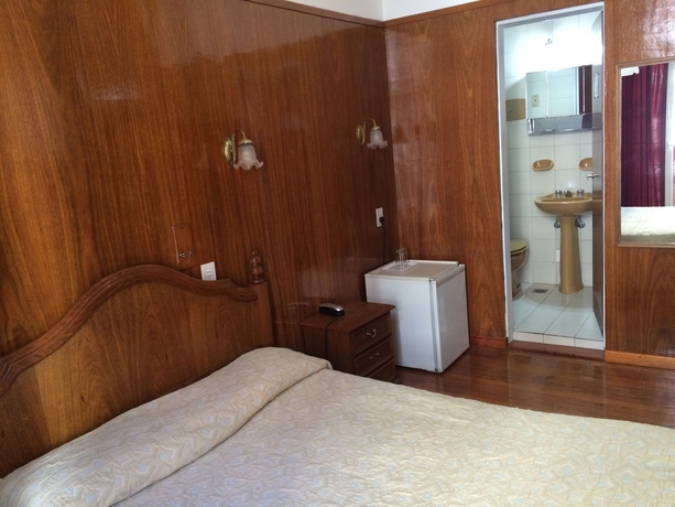 Imagen de la habitación del Hotel Americano, Buenos Aires. Foto 9