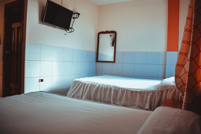 Imagen de la habitación del Hotel Americano, Francisco de Orellana. Foto 6