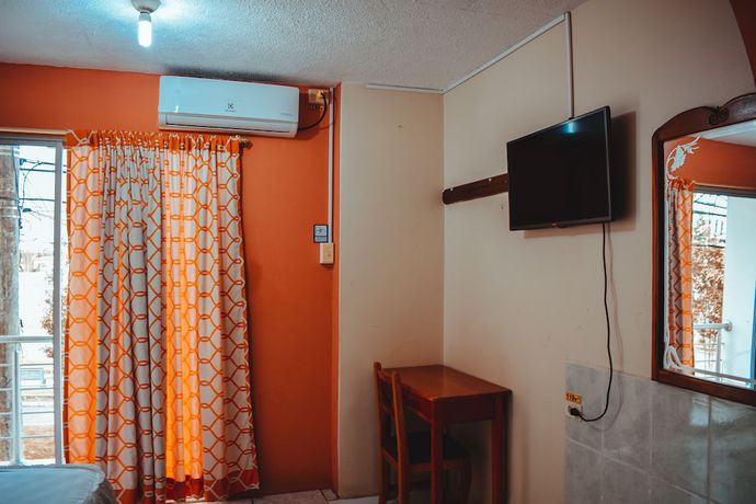 Imagen de la habitación del Hotel Americano, Francisco de Orellana. Foto 7