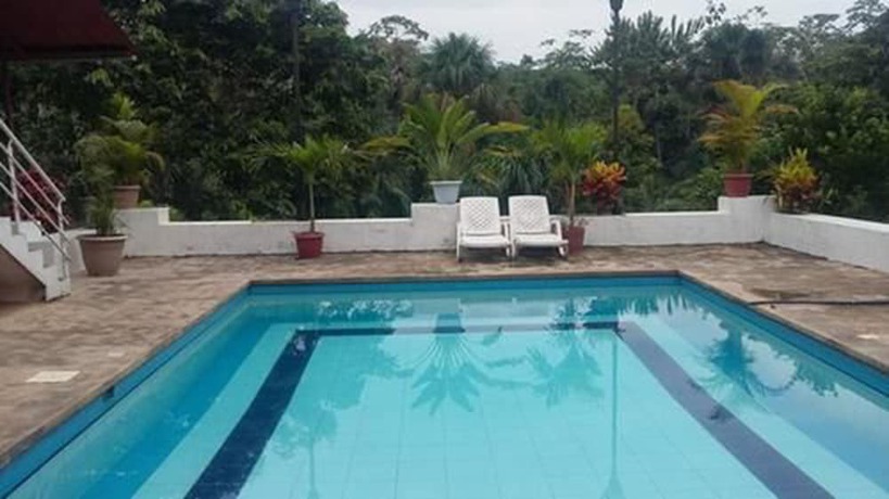 Imagen de la piscina del Hotel Americano, Francisco de Orellana. Foto 18
