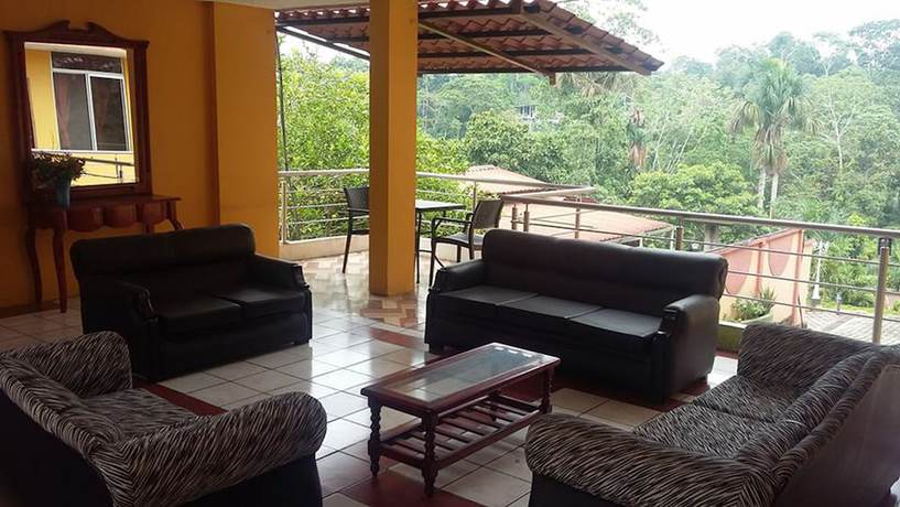 Imagen del bar/restaurante del Hotel Americano, Francisco de Orellana. Foto 5