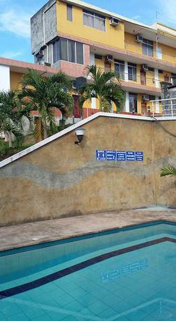 Imagen de la piscina del Hotel Americano, Francisco de Orellana. Foto 19