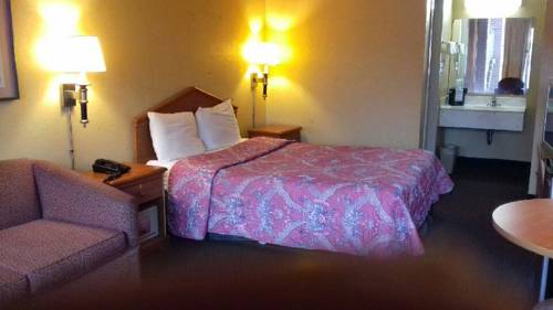 Imagen de la habitación del Hotel Americas Best Inn And Suites. Foto 5