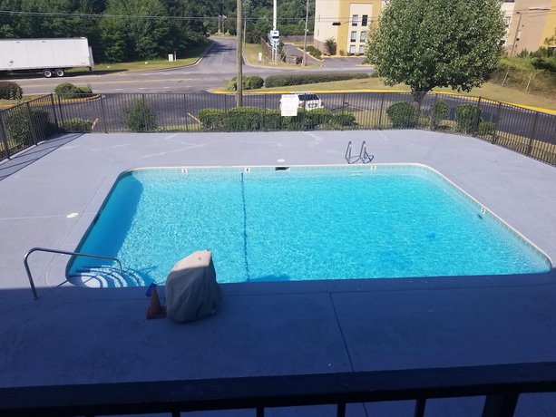 Imagen general del Hotel Americas Best Inn Macon. Foto 1