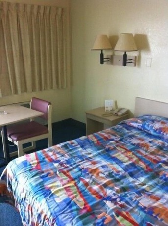 Imagen de la habitación del Hotel Americas Best Inn Macon. Foto 4