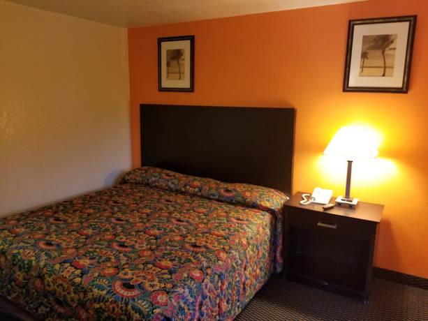 Imagen de la habitación del Hotel Americas Best Inn Macon. Foto 5