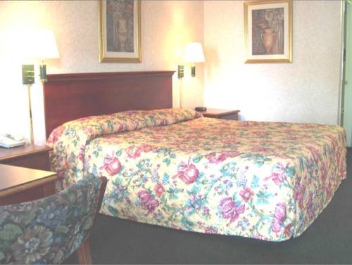 Imagen de la habitación del Hotel America's Best Inn & Suites - Decatur. Foto 3