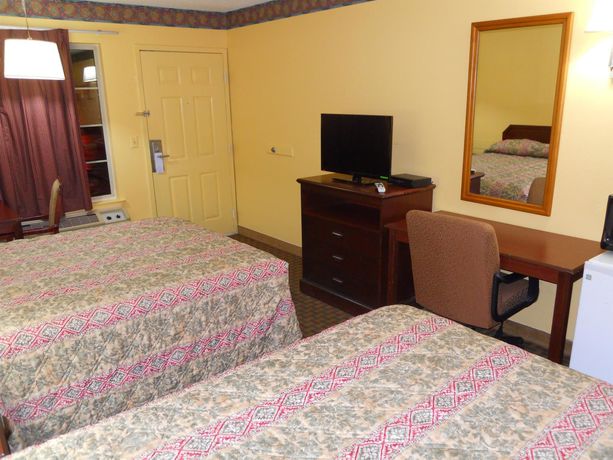 Imagen del bar/restaurante del Hotel America's Best Inn and Suites Beaufort. Foto 2