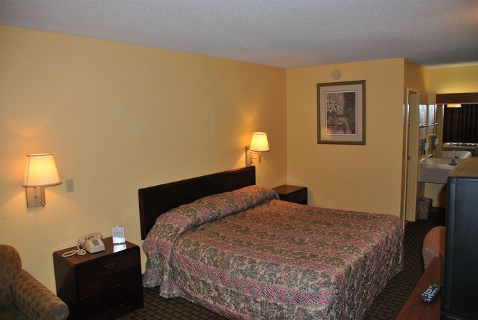 Imagen de los interiores del Hotel America's Best Inn and Suites Beaufort. Foto 15