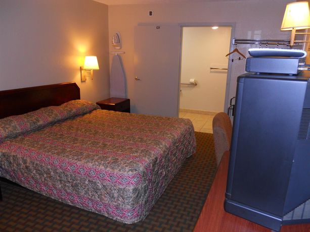 Imagen de la habitación del Hotel America's Best Inn and Suites Beaufort. Foto 10