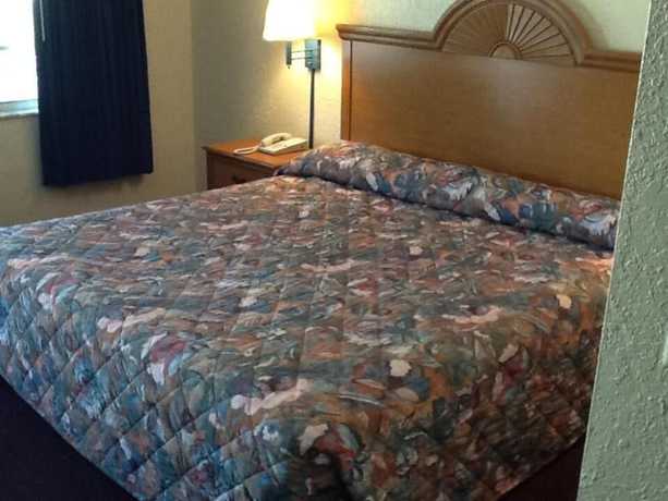 Imagen de la habitación del Hotel Americas Best Inn and Suites Fort Lauderdale North. Foto 4