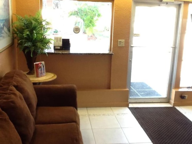 Imagen de los interiores del Hotel Americas Best Inn and Suites Fort Lauderdale North. Foto 16