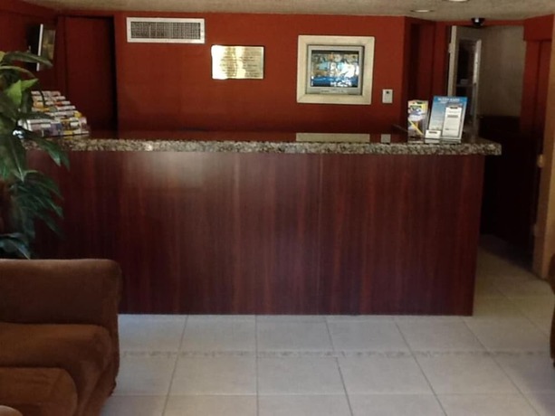 Imagen de los interiores del Hotel Americas Best Inn and Suites Fort Lauderdale North. Foto 18