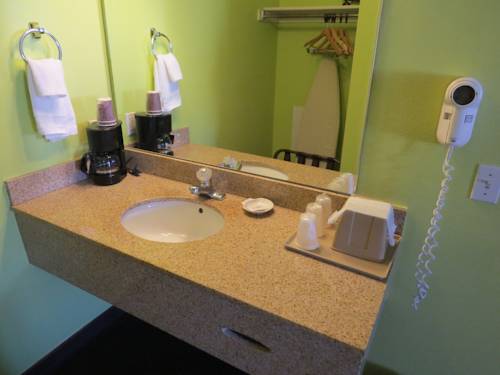 Imagen de la habitación del Hotel America's Best Inn and Suites, St. George. Foto 10