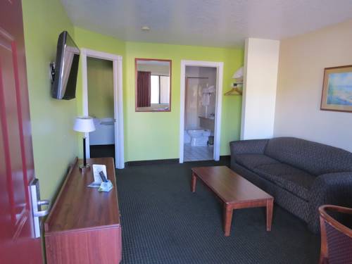 Imagen de la habitación del Hotel America's Best Inn and Suites, St. George. Foto 12