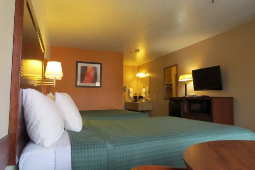 Imagen de la habitación del Hotel America's Best Inn and Suites, St. George. Foto 13