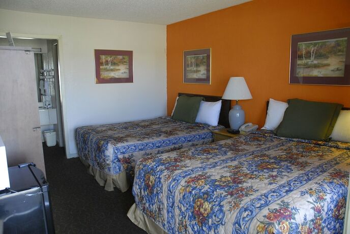 Imagen de la habitación del Hotel America\'s Best Inns and Suites. Foto 17