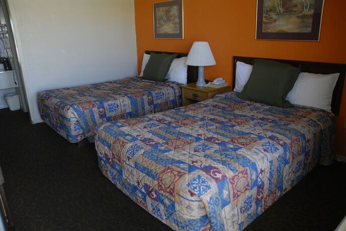 Imagen de la habitación del Hotel America\'s Best Inns and Suites. Foto 19