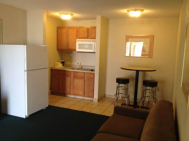 Imagen de la habitación del Hotel America\'s Best Inns and Suites. Foto 20