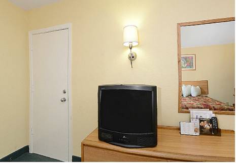 Imagen de la habitación del Hotel Americas Best Value Inn Alexandria. Foto 8