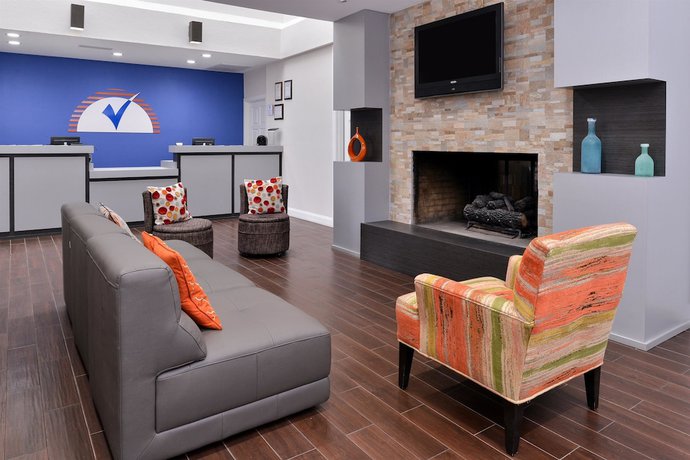 Imagen de los interiores del Hotel Americas Best Value Inn And Suites Extended Stay Tulsa. Foto 17