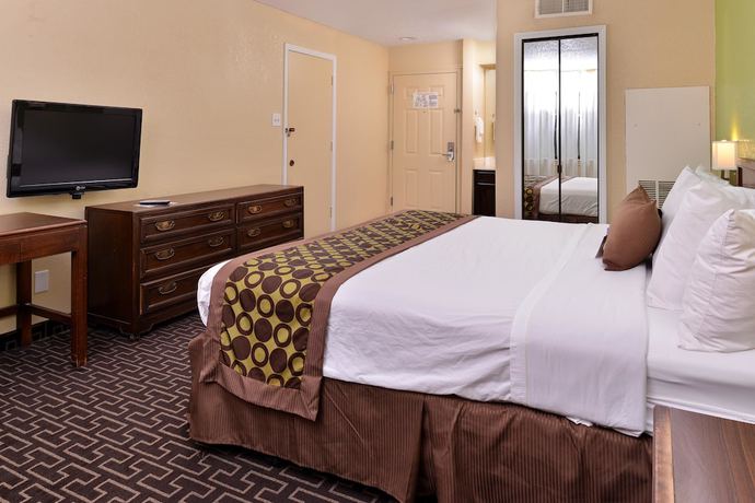 Imagen de la habitación del Hotel Americas Best Value Inn And Suites Extended Stay Tulsa. Foto 8