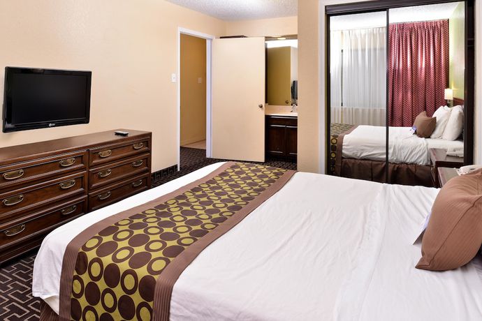 Imagen de la habitación del Hotel Americas Best Value Inn And Suites Extended Stay Tulsa. Foto 13