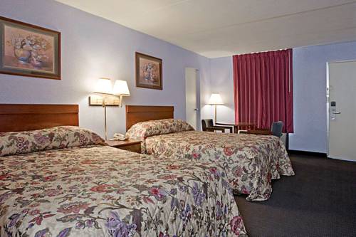 Imagen de la habitación del Hotel Americas Best Value Inn And Suites Knoxville. Foto 7