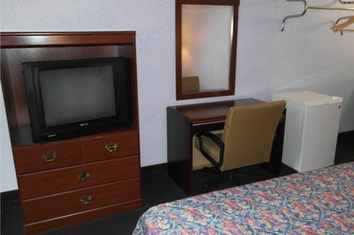 Imagen de la habitación del Hotel Americas Best Value Inn And Suites Knoxville. Foto 11